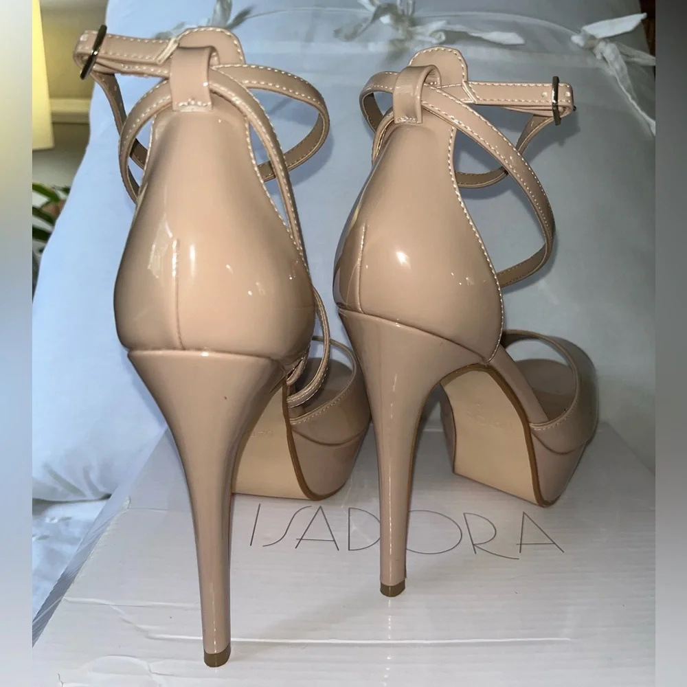 As new!! ISADORA platform nude heels. - Picture 6 of 14